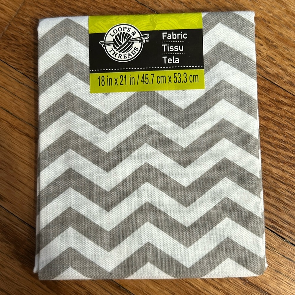 Grey and White Zigzag Fabric Tissue 18x21